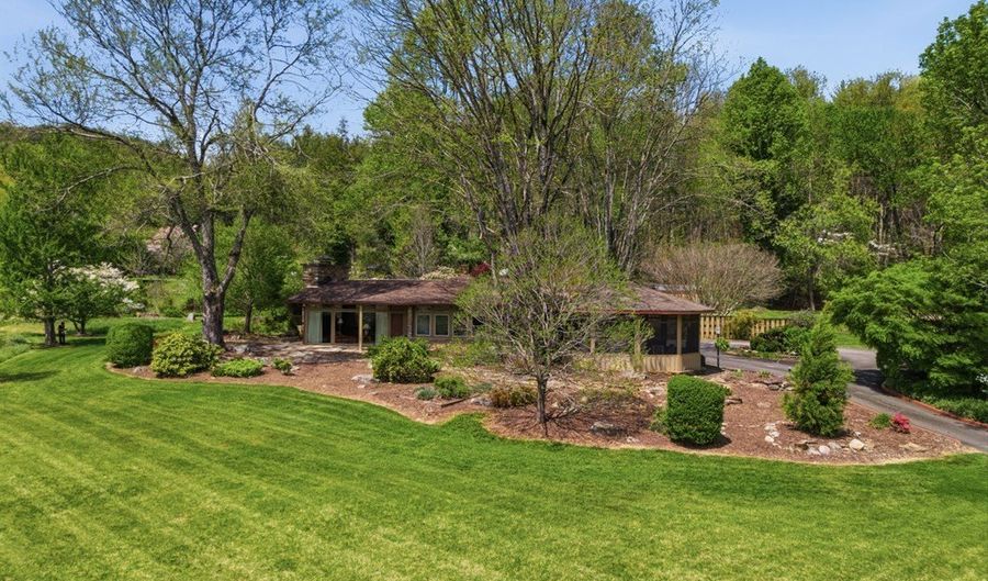 6203 Airport Rd, Andrews, NC 28901 - 3 Beds, 3 Bath