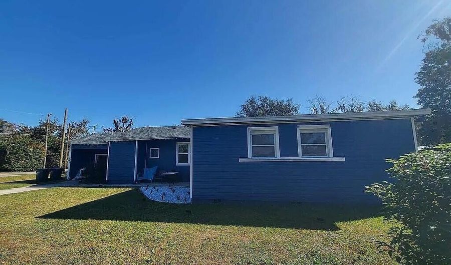 169 CENTER St N, Baldwin, FL 32234 - 3 Beds, 2 Bath