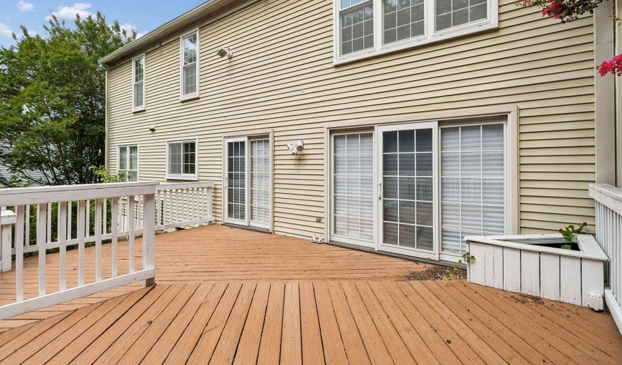 820 CHATSWORTH Dr, Accokeek, MD 20607 - 5 Beds, 4 Bath
