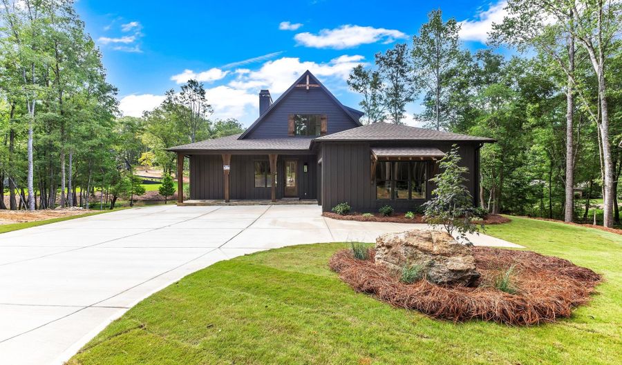 67 Cove Cir, Alexander City, AL 35010 - 4 Beds, 3 Bath