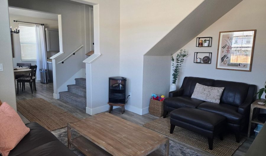 308 Cattail Cir, Gardnerville, NV 89410 - 3 Beds, 3 Bath