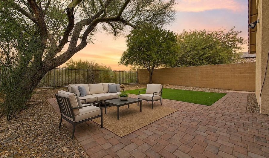 40832 N COLUMBIA Trl, Anthem, AZ 85086 - 3 Beds, 2 Bath