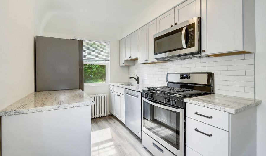 1400 12TH St N 1, Arlington, VA 22209 - 1 Beds, 1 Bath