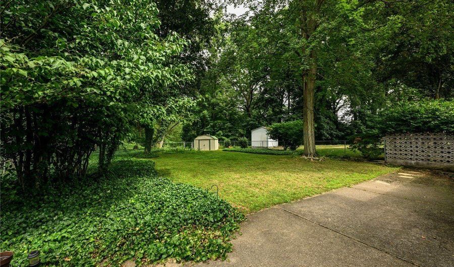 1423 Shanabrook Dr, Akron, OH 44313 - 3 Beds, 3 Bath