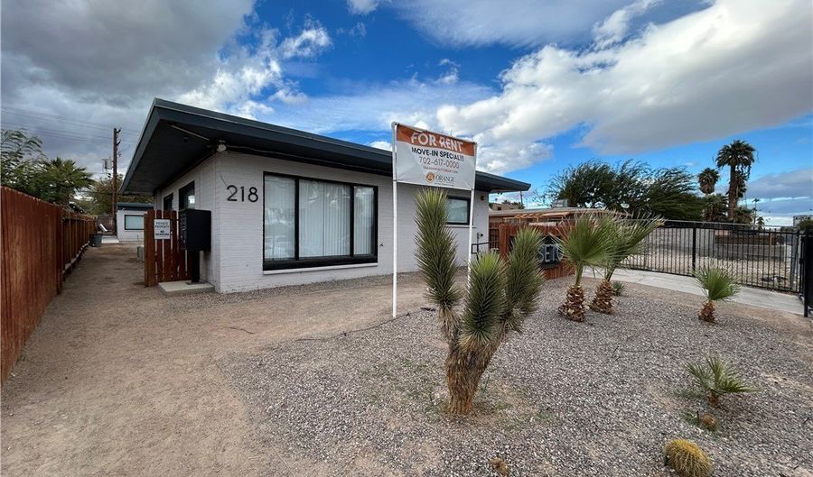 218 S 11th St 7, Las Vegas, NV 89101 - 0 Beds, 1 Bath