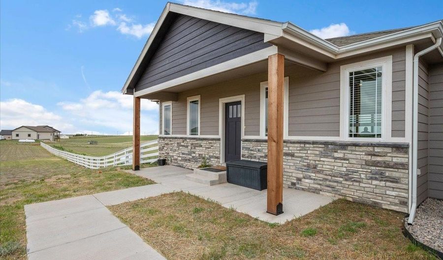 2371 SILVER GATE Way, Cheyenne, WY 82009 - 6 Beds, 3 Bath