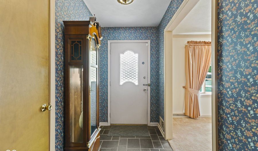 618 Mellowood Dr, Indianapolis, IN 46217 - 4 Beds, 3 Bath