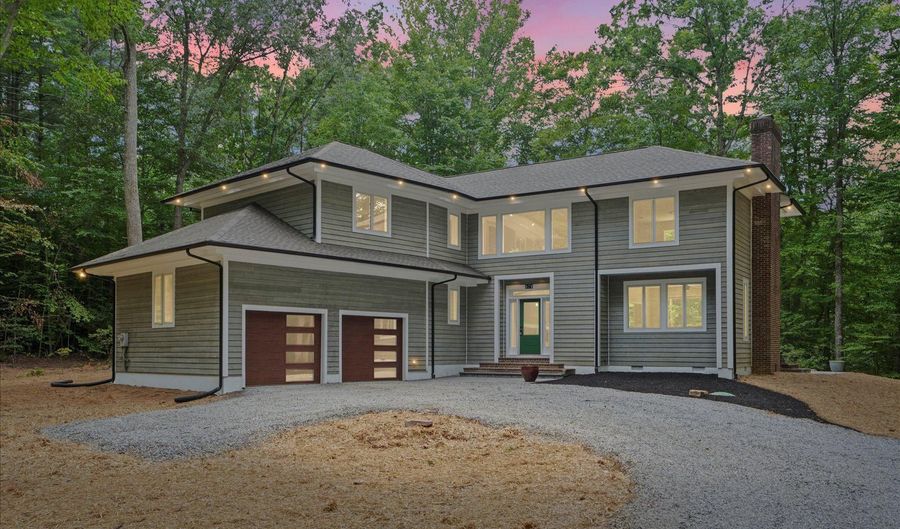 979 BRAMLEIGH Ln, Annapolis, MD 21401 - 4 Beds, 4 Bath
