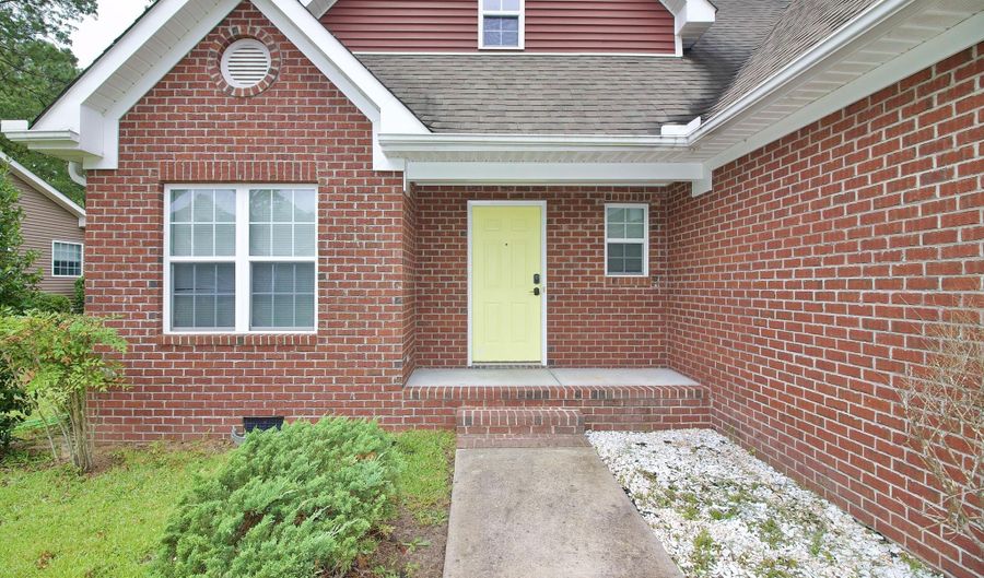 129 Lori Ln, Aberdeen, NC 28315 - 3 Beds, 3 Bath