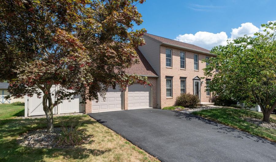 41 WILLOW Dr, Enola, PA 17025 - 4 Beds, 4 Bath