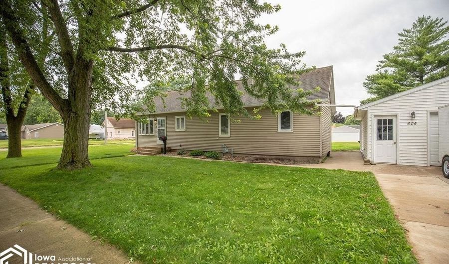 606 S Harriet St, Algona, IA 50511 - 3 Beds, 1 Bath