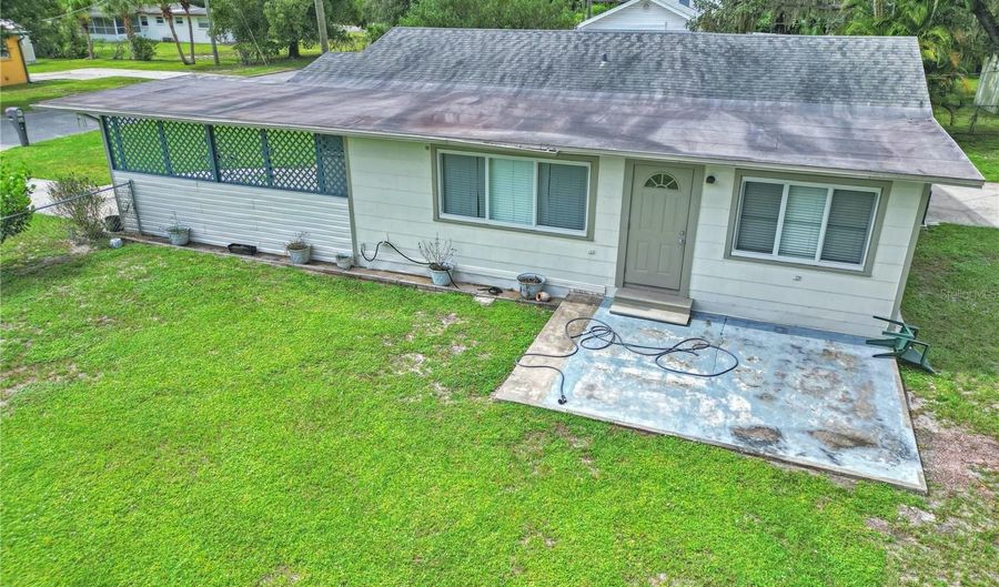 1102 W GIBSON St, Arcadia, FL 34266 - 3 Beds, 1 Bath