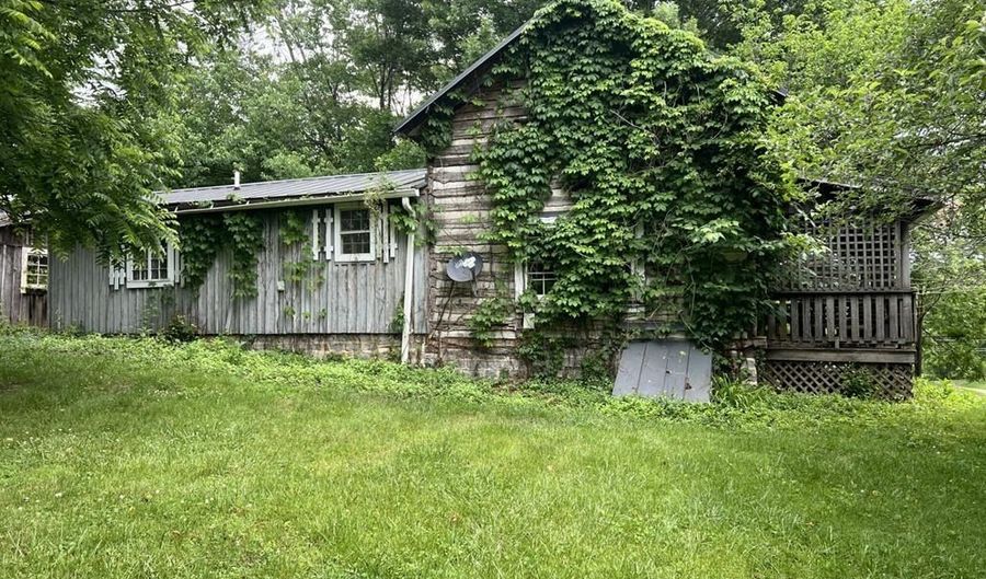 20420 Out Of Bounds Dr, Abingdon, VA 24211 - 2 Beds, 1 Bath