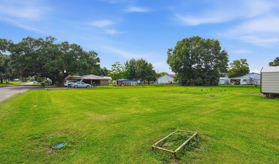 3133 Cypress St, Abbeville, LA 70510 - 3 Beds, 2 Bath