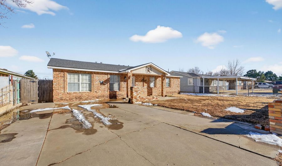 1007 TUDOR Dr, Amarillo, TX 79104 - 3 Beds, 2 Bath
