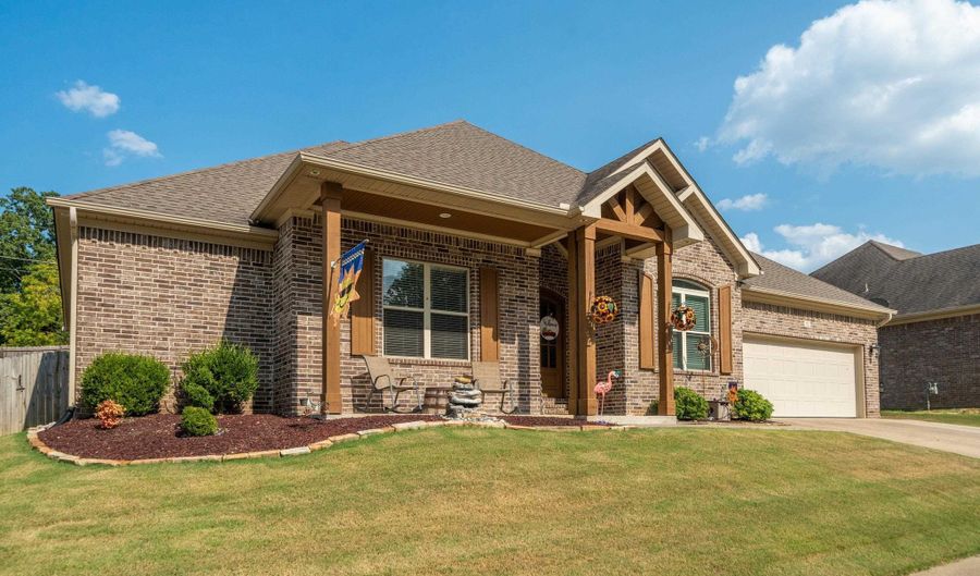 2922 Palamino Dr, Benton, AR 72015 - 3 Beds, 3 Bath