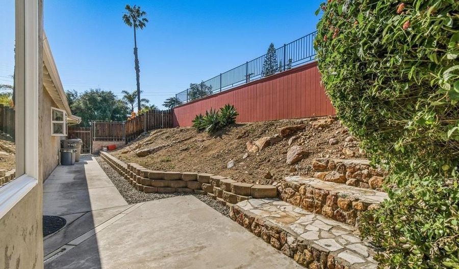 4331 Helix Canyon Dr, La Mesa, CA 91941 - 3 Beds, 2 Bath
