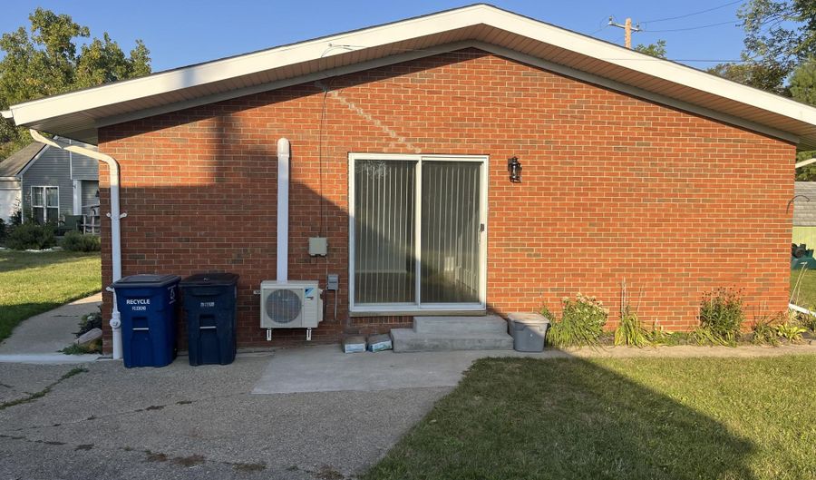 913 Evelyn Ct, Ann Arbor, MI 48103 - 2 Beds, 1 Bath
