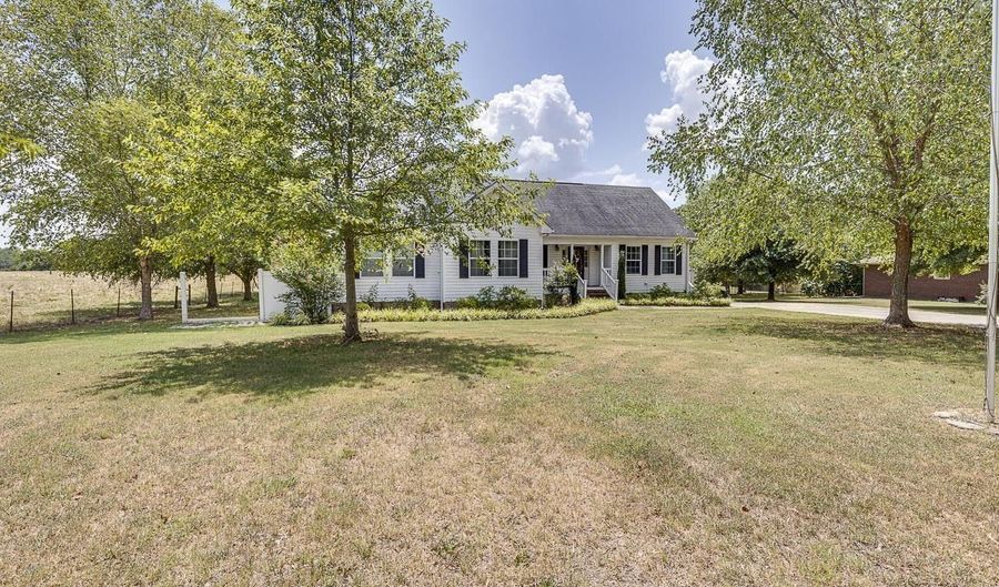 1139 Wright School Rd, Belton, SC 29627 - 5 Beds, 3 Bath