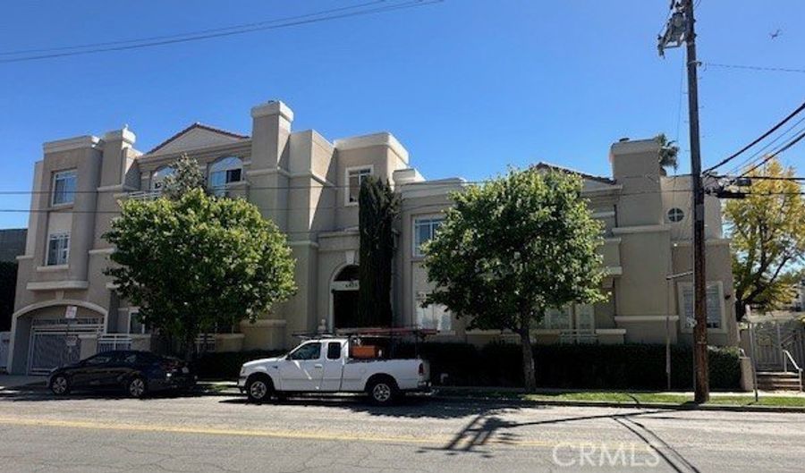 4630 Woodley Ave 205, Encino, CA 91436 - 2 Beds, 3 Bath
