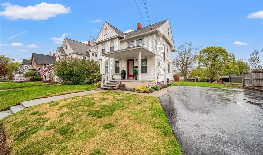 1807 E 36th St, Ashtabula, OH 44004 - 3 Beds, 1 Bath