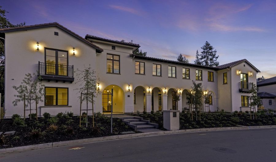 11 Xavier Ct, Alamo, CA 94507 - 6 Beds, 6 Bath