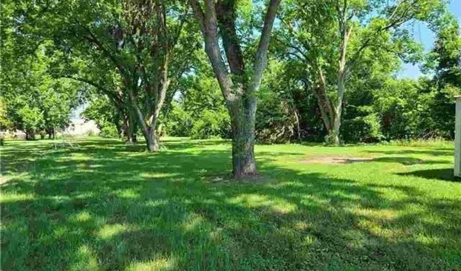 2008 AIRBASE Rd, Alexandria, LA 71303 - 5 Beds, 3 Bath