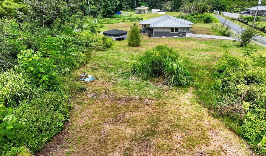 15 21st Ave, Hilo, HI 96720 - 3 Beds, 3 Bath