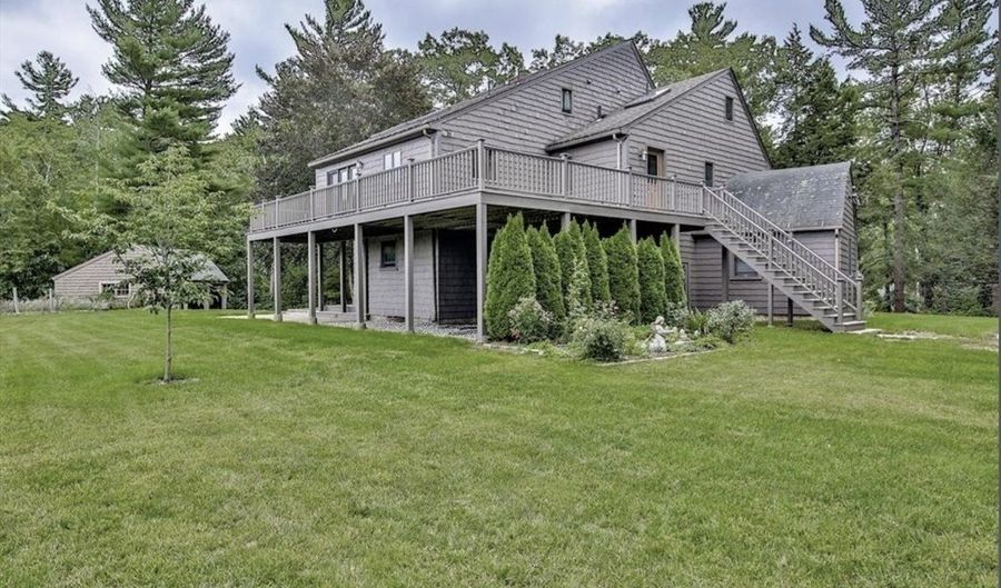 72 Long Hl 2, Bolton, MA 01740 - 3 Beds, 2 Bath
