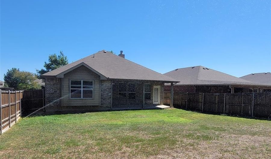 806 Bens Dr, Anna, TX 75409 - 4 Beds, 2 Bath