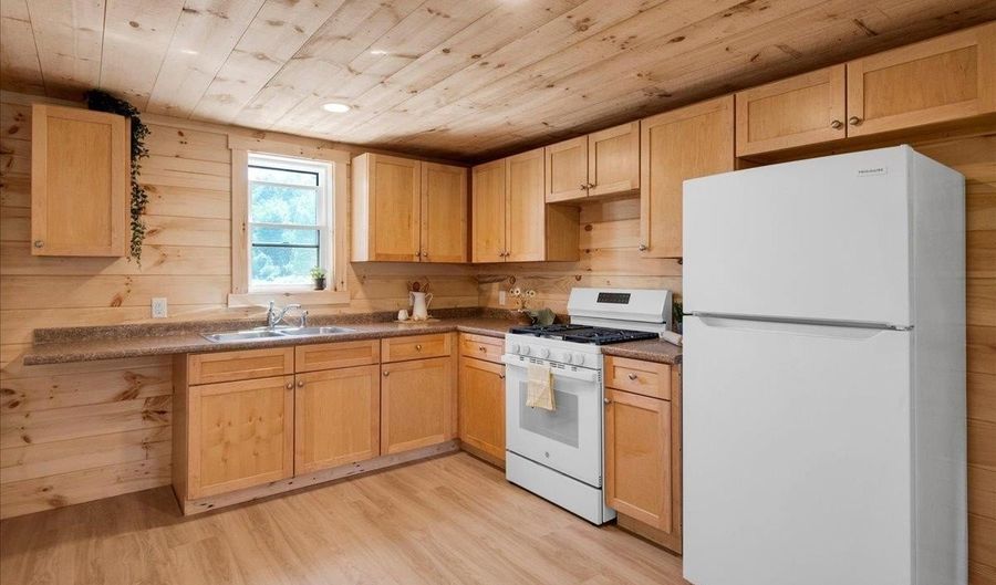 55 Burroughs Way, Belvidere Center, VT 05442 - 2 Beds, 1 Bath