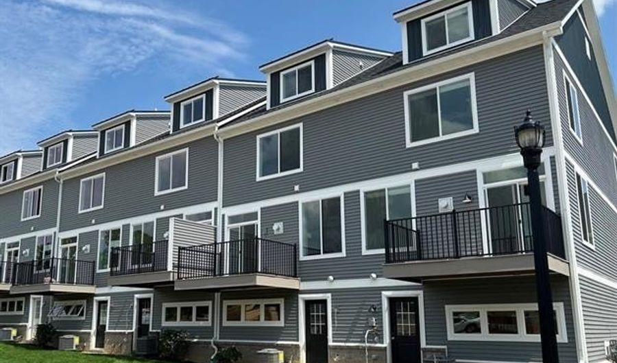 2778 Bristol Rdg, Ann Arbor, MI 48105 - 3 Beds, 4 Bath