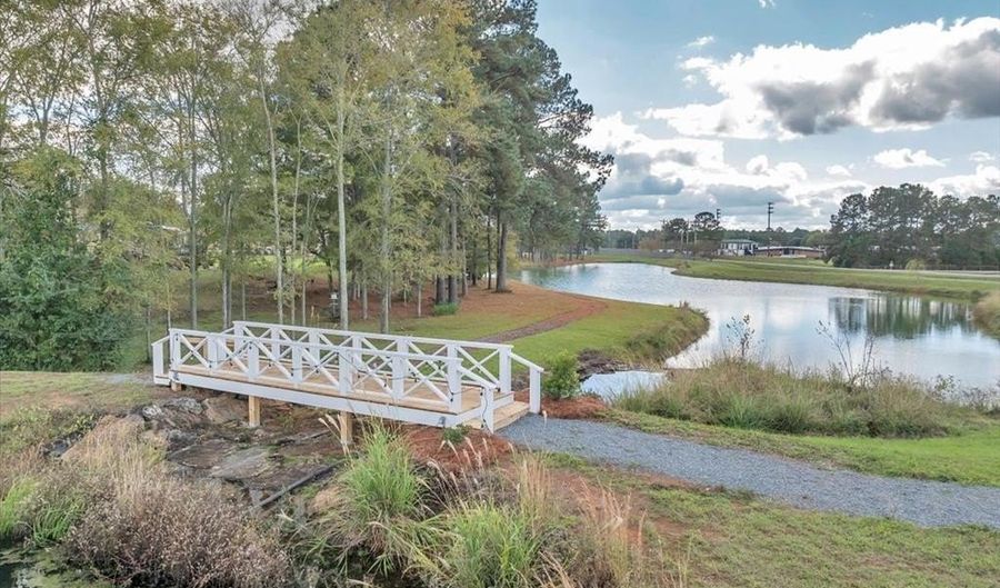 115 Southland Ridge Dr, Americus, GA 31709 - 3 Beds, 2 Bath