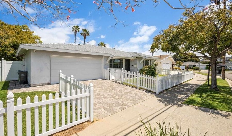 2250 Crestline Dr, Oceanside, CA 92054 - 3 Beds, 2 Bath