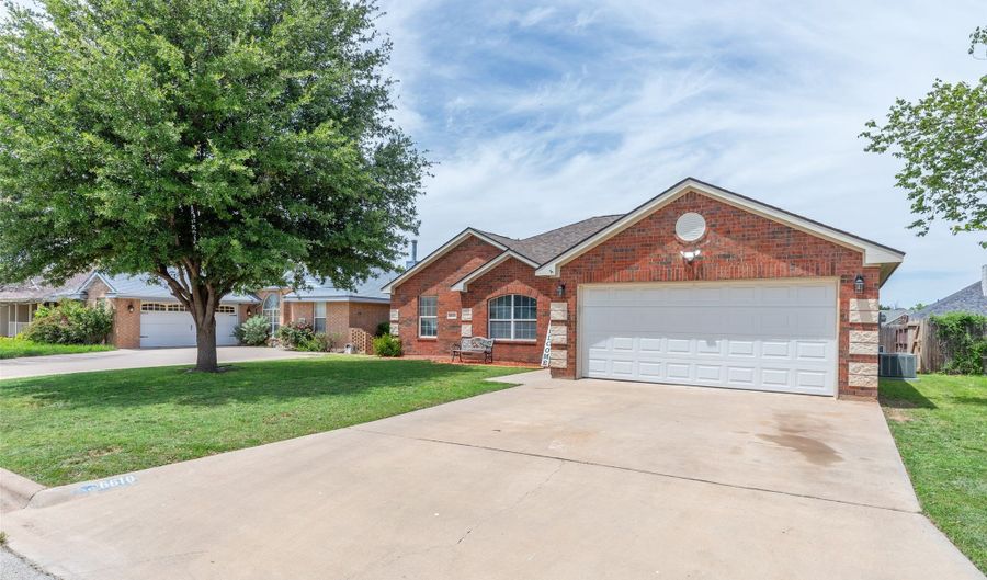 6610 Picadilly St, Abilene, TX 79606 - 3 Beds, 2 Bath