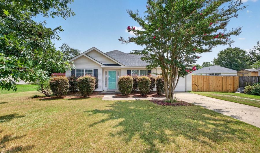 38 Cape Fox Cir, Aiken, SC 29803 - 3 Beds, 2 Bath