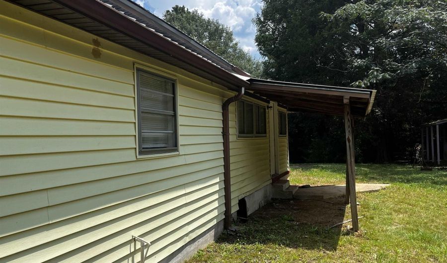 5036 GODFREY Rd, Adamsville, AL 35005 - 3 Beds, 2 Bath