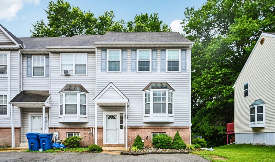 126 VALERIE Ln, Bear, DE 19701 - 3 Beds, 3 Bath