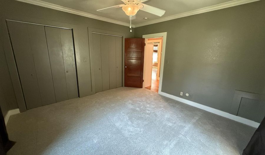 309 W Cleveland St, Bald Knob, AR 72010 - 3 Beds, 2 Bath