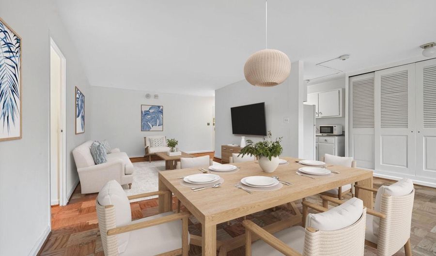 4600 CONNECTICUT Ave NW #223, Washington, DC 20008 - 3 Beds, 2 Bath