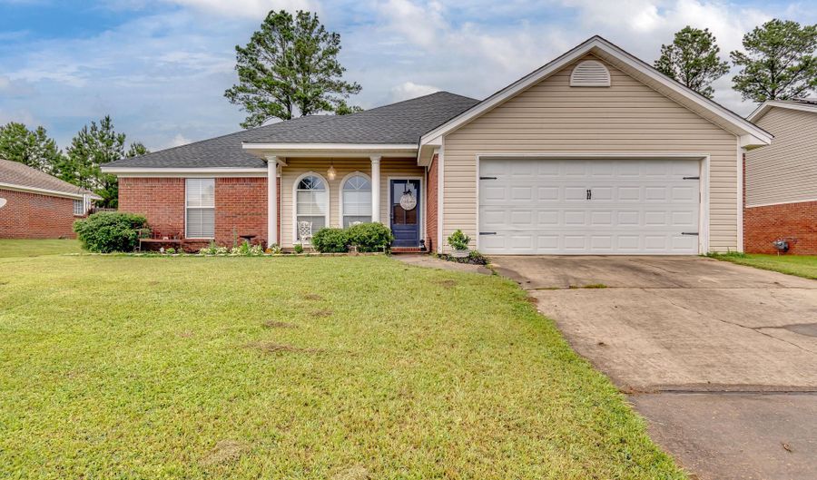 619 Shadowridge Dr, Brandon, MS 39047 - 3 Beds, 2 Bath