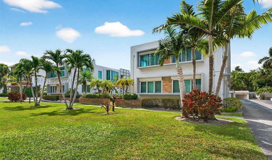 10178 Collins Ave 208, Bal Harbour, FL 33154 - 1 Beds, 1 Bath