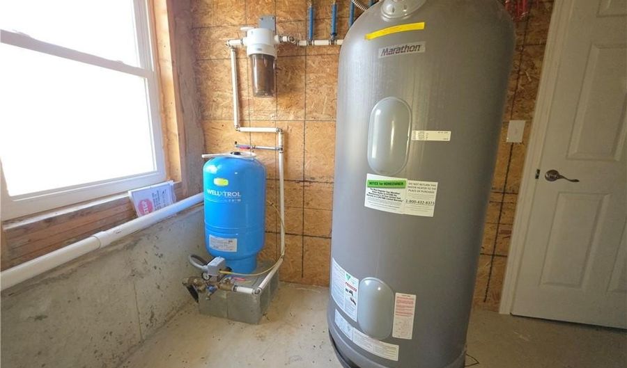 302 Chopmist Hill Rd, Glocester, RI 02814 - 3 Beds, 3 Bath