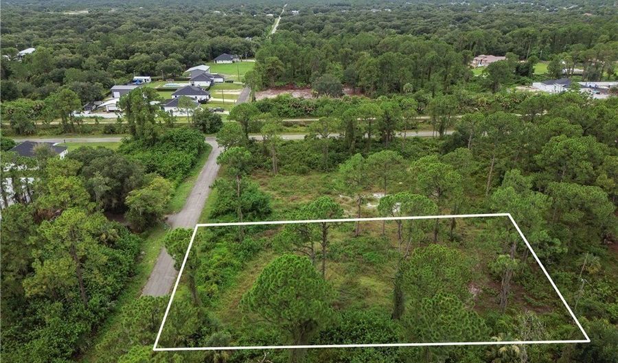 2005 Columbus Ave, Alva, FL 33920 - 0 Beds, 0 Bath