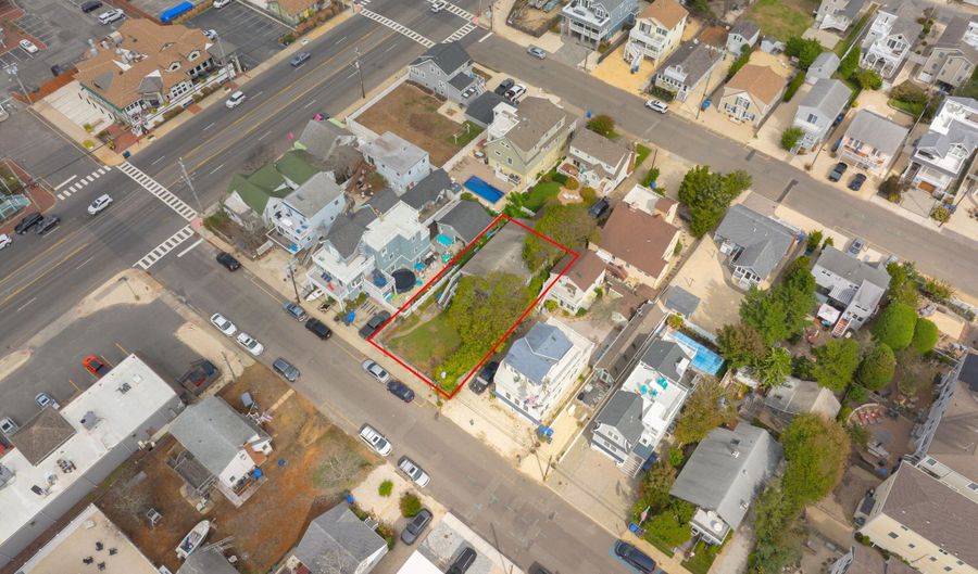 221 11th St, Beach Haven, NJ 08008 - 3 Beds, 1 Bath