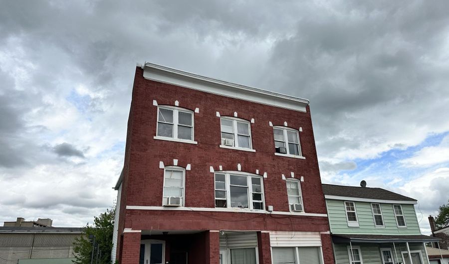 1002 8th Ave, Altoona, PA 16602 - 0 Beds, 3 Bath