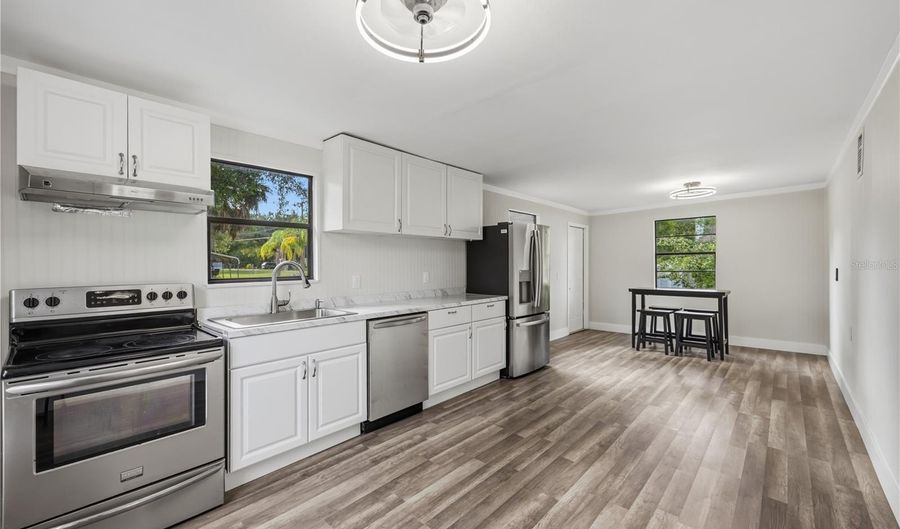 10162 SW LETTUCE LAKE Ave, Arcadia, FL 34269 - 2 Beds, 1 Bath