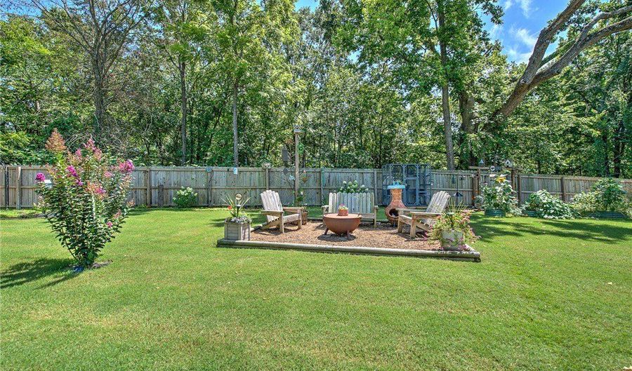 3 Dundonald Ln, Bella Vista, AR 72715 - 3 Beds, 3 Bath