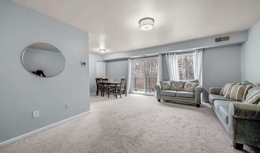 6137 EDSALL Rd #I, Alexandria, VA 22304 - 2 Beds, 2 Bath