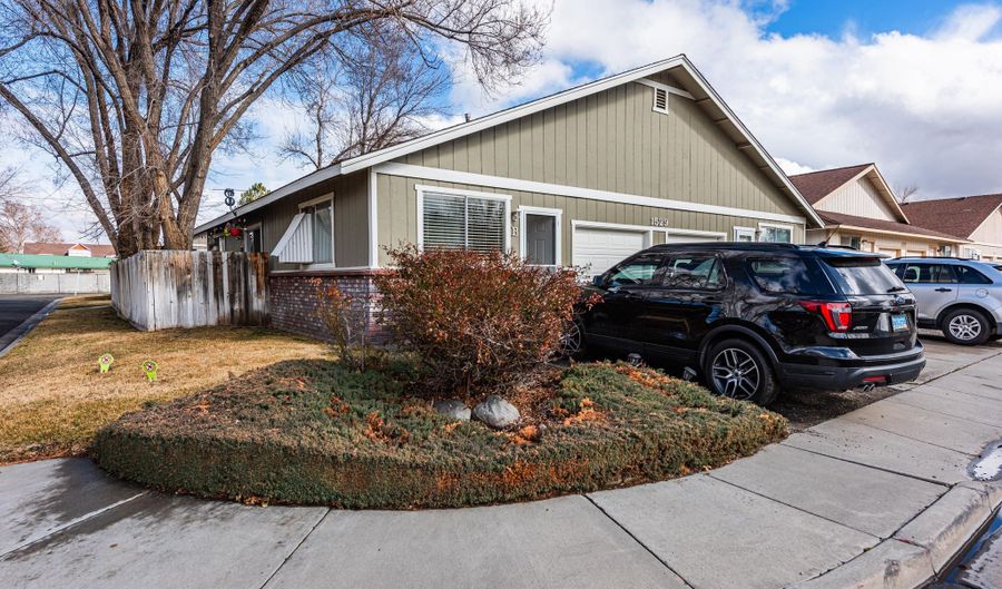 1529 Douglas Avenue Lot A & B, Gardnerville, NV 89410 - 4 Beds, 3 Bath
